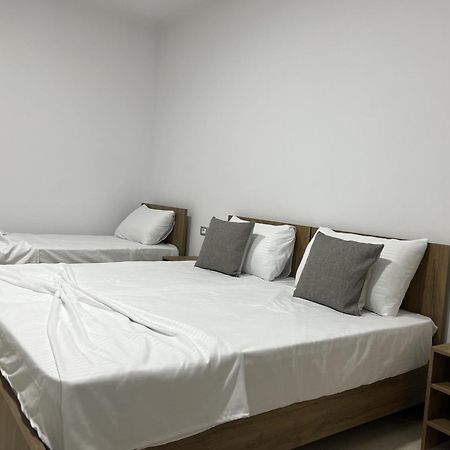 Guesthouse Osumi Berat Esterno foto